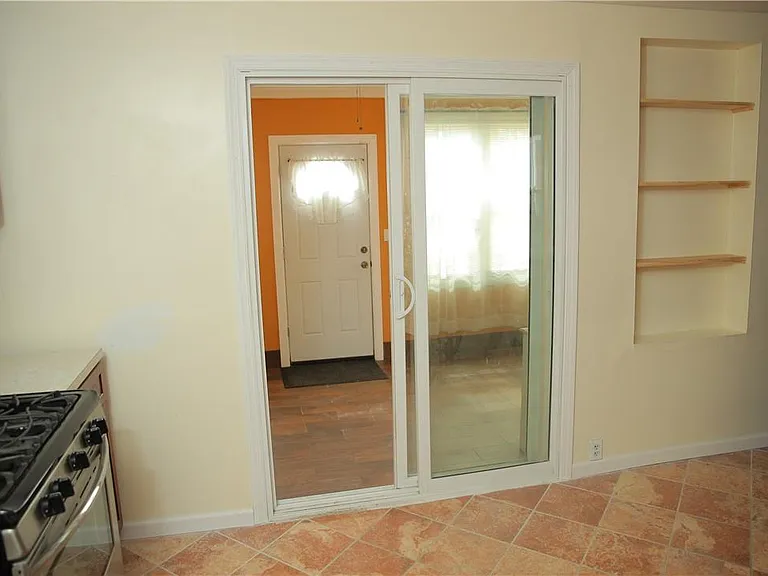 4457 Mundy Ln — Photo 4