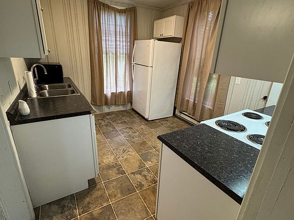 5th image of 316 E King St #2