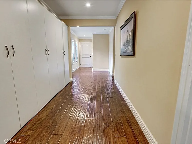 4751 Topeka Dr — Photo 58