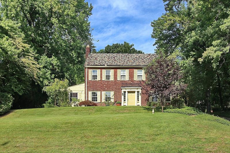 1st image of 261 Wyoming Ave