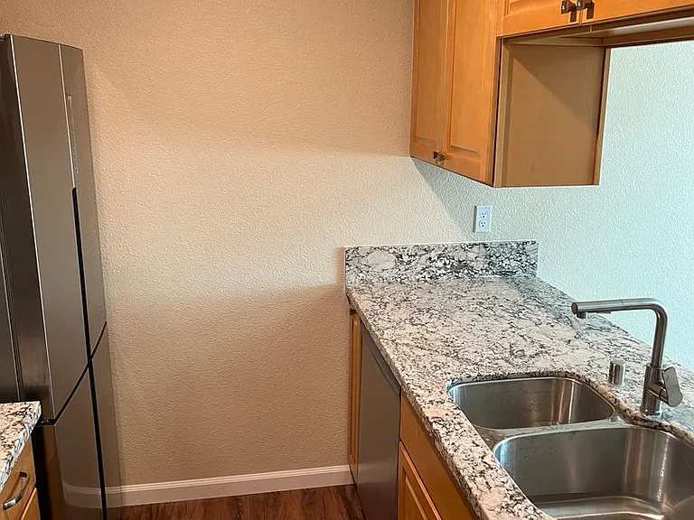 2603 Carlton Ln — Photo 8