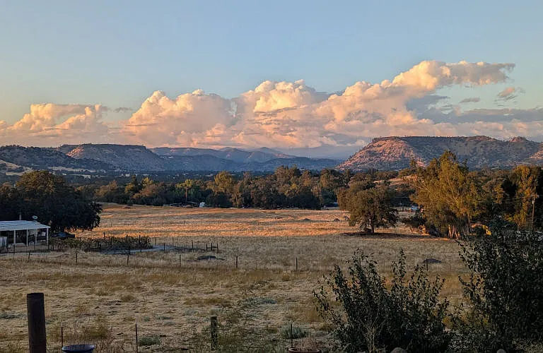 Come home to breathtaking views of the Sierra Nevada.