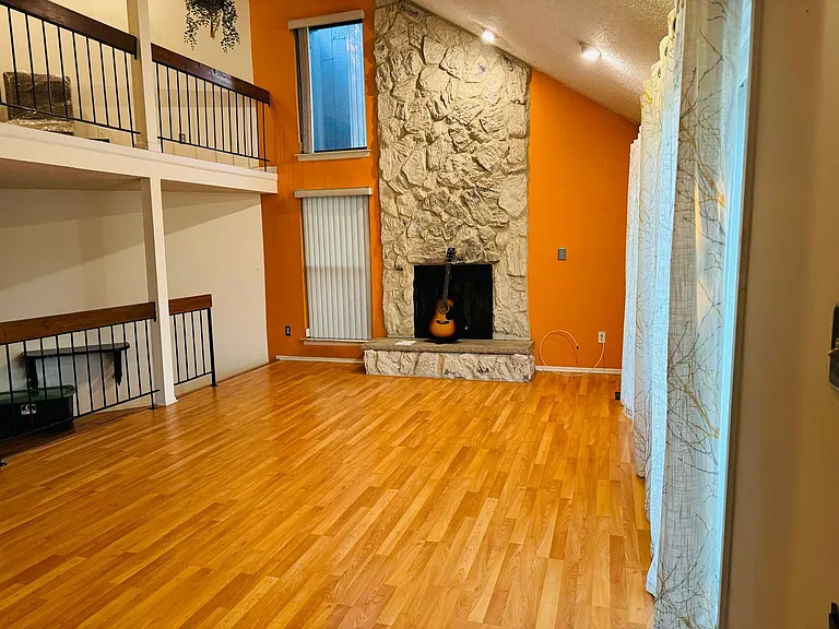 17 Westgate Dr #17 — Photo 2
