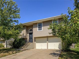 224 NW 111th Ter, Kansas City, MO 64155
