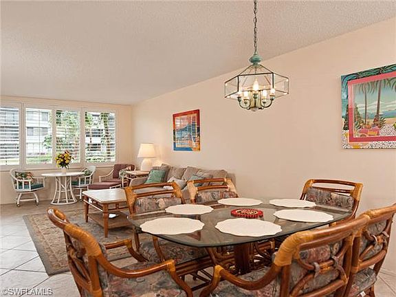 5th image of 979 E Gulf Dr #461