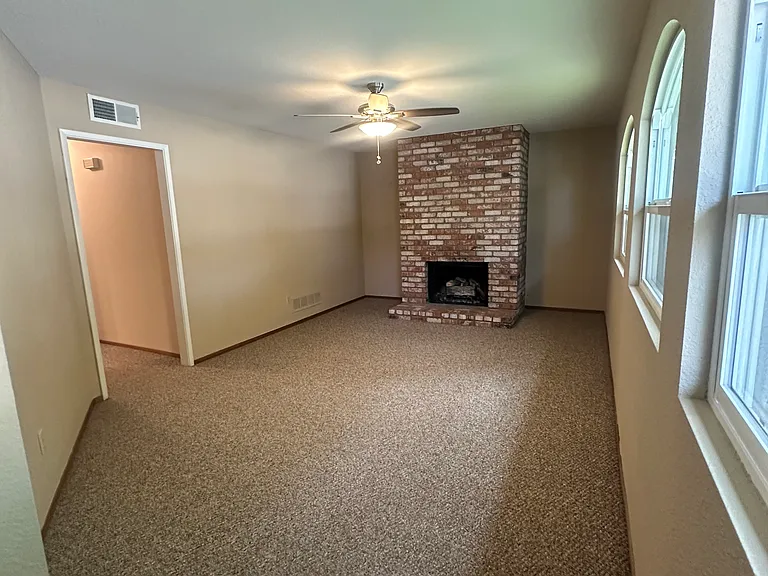 3413 Joanna Dr — Photo 9