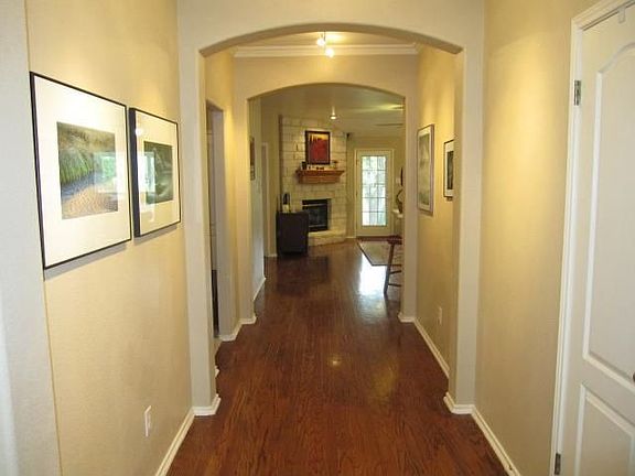 5th image of 1516 Colby Ln