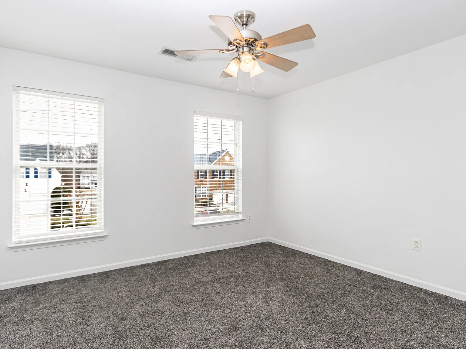6 Mintwood Drive$ - 1 — Photo 4