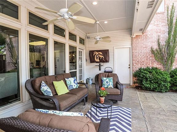 5th image of 251 Park Valley Dr