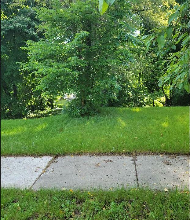 1st image of 1530 Lansing Ave