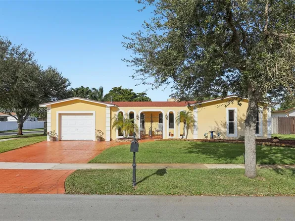 10941 NW 18th St, Pembroke Pines, FL 33026