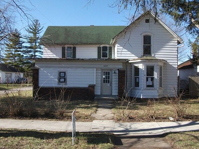 1st image of 10779 Main St