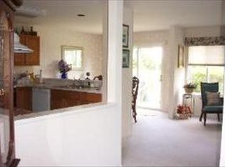1487 Meadowsedge Ln, Carpentersville, IL 60110