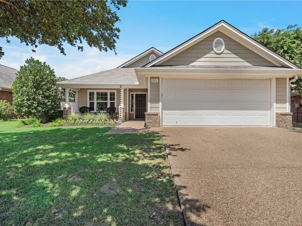 921 Heston Cir, Robinson, TX 76706