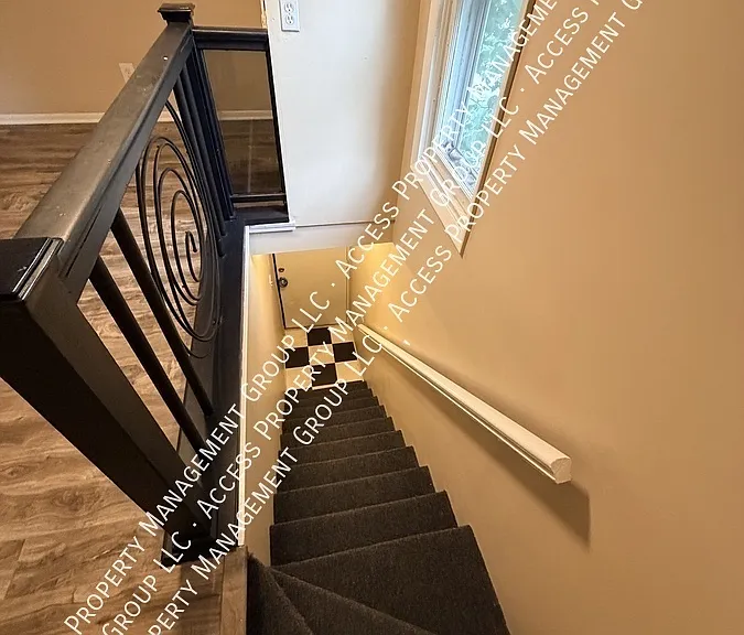 142 Langdon Ave NE — Photo 16