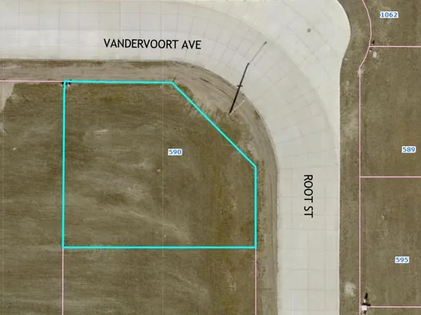 590 Root St, Grand Island, NE 68801