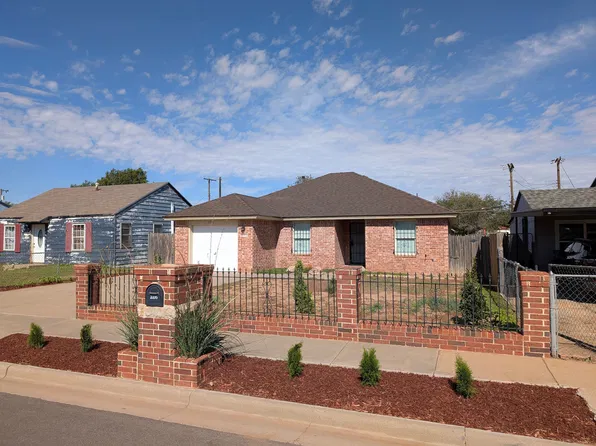 2216 2nd Pl, Lubbock, TX 79415