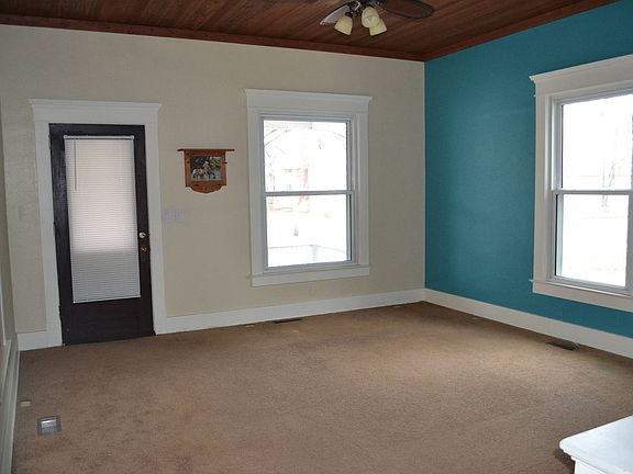 2nd image of 423 N High St