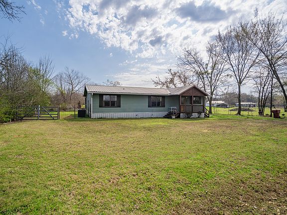 3rd image of 101 Taylor St