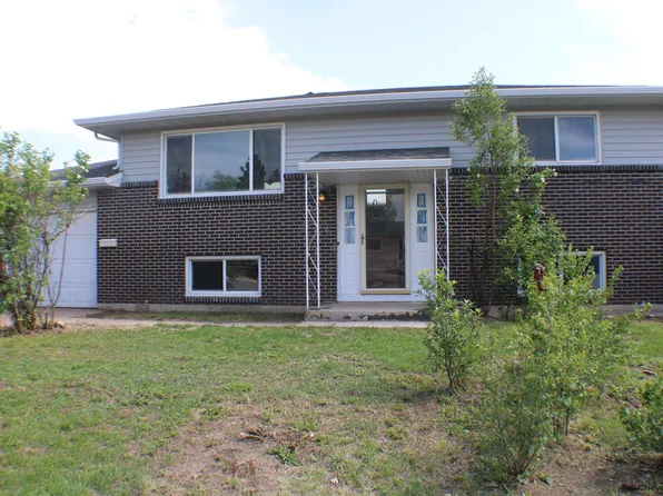 721 Melton St, Cheyenne, WY 82009