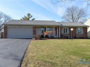 2120 Chelmsford Ln, Toledo, OH 43614