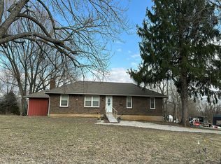 23617 S Hanging Tree Ln, Peculiar, MO 64078