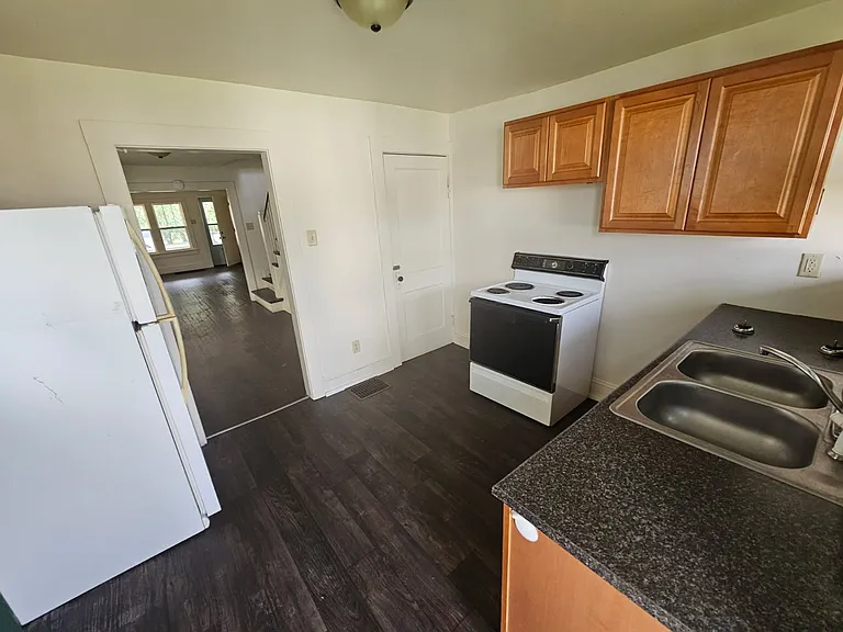 29 E Bald Eagle St #29 — Photo 8