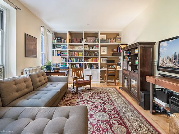 2nd image of 254 W 25th St APT 3A