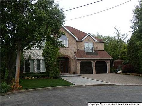 2nd image of 190 Vail Ave