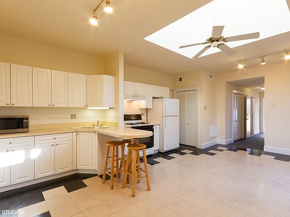 3rd image of 4326 N Elston Ave Unit D