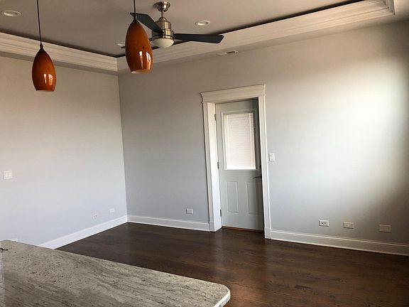 5th image of 2063 N Western Ave #3R