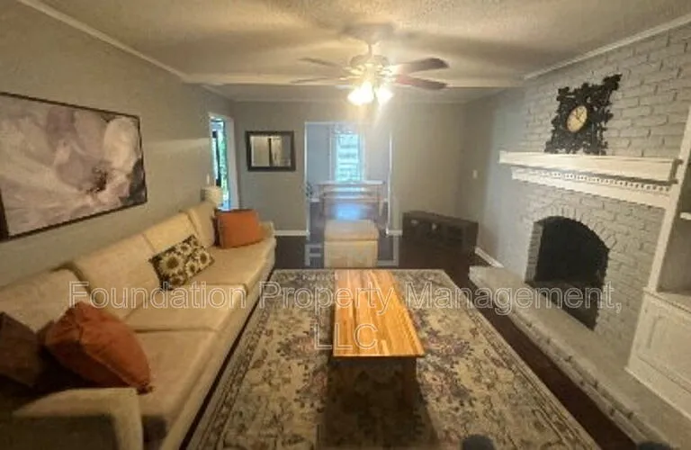 6236 Haddington Dr — Photo 8