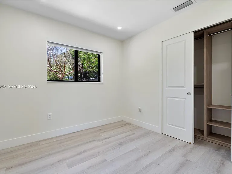 256 Grant Dr — Photo 28