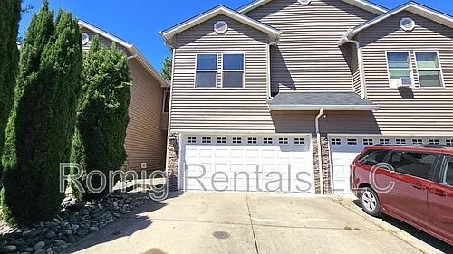 8111 NE 36th Ct Photo 1