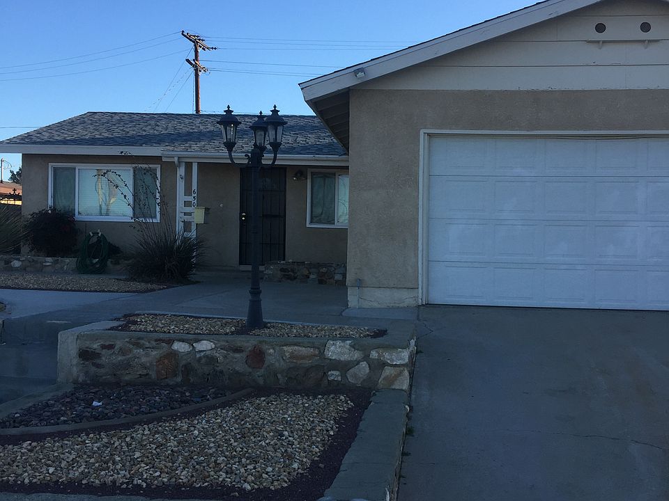 1st image of 650 Kelly Dr