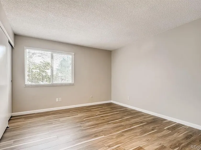 18064 E Ohio Ave #203 — Photo 12
