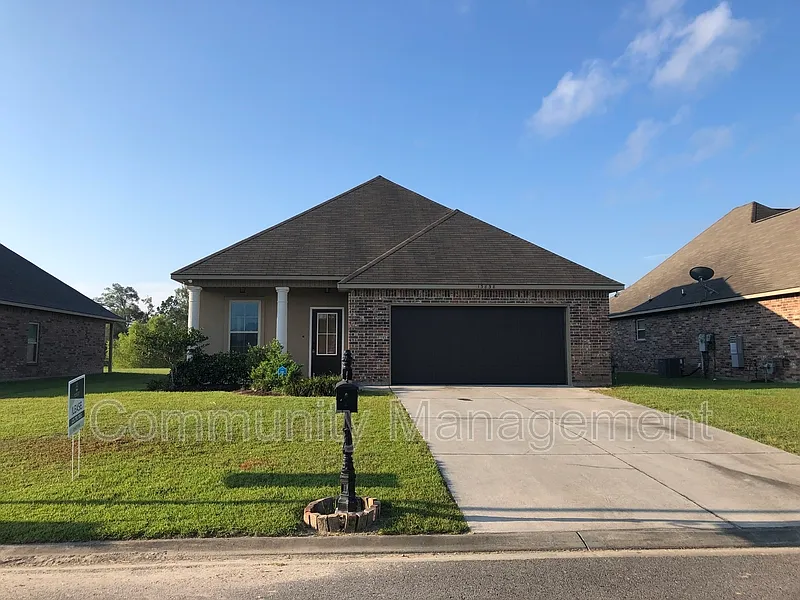 13838 Ponderosa Dr