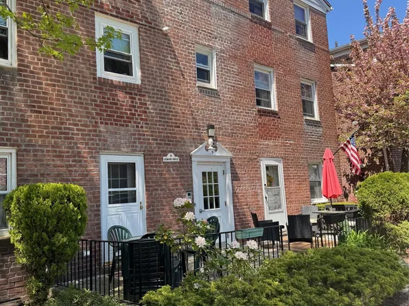 8 Leewood Circle #5R, Eastchester, NY 10709