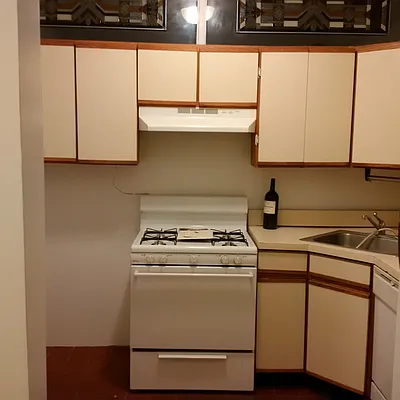 Sold by Chartwell Forest Hills Realty | media 28