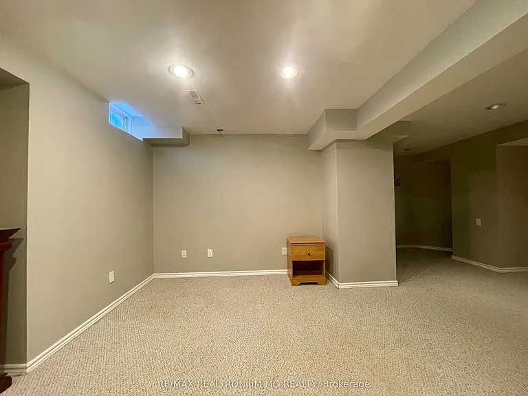 824 College Manor Dr #LOWER — Photo 7