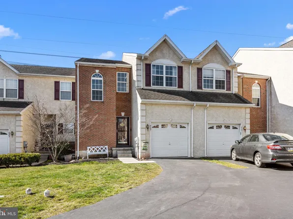 925 Shenkle Dr, Collegeville, PA 19426