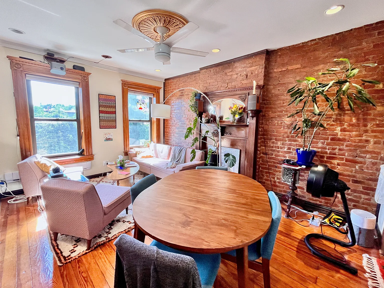 878 Park Place — Photo 3
