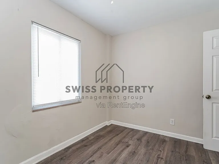 1436 Oakwood Ave — Photo 12
