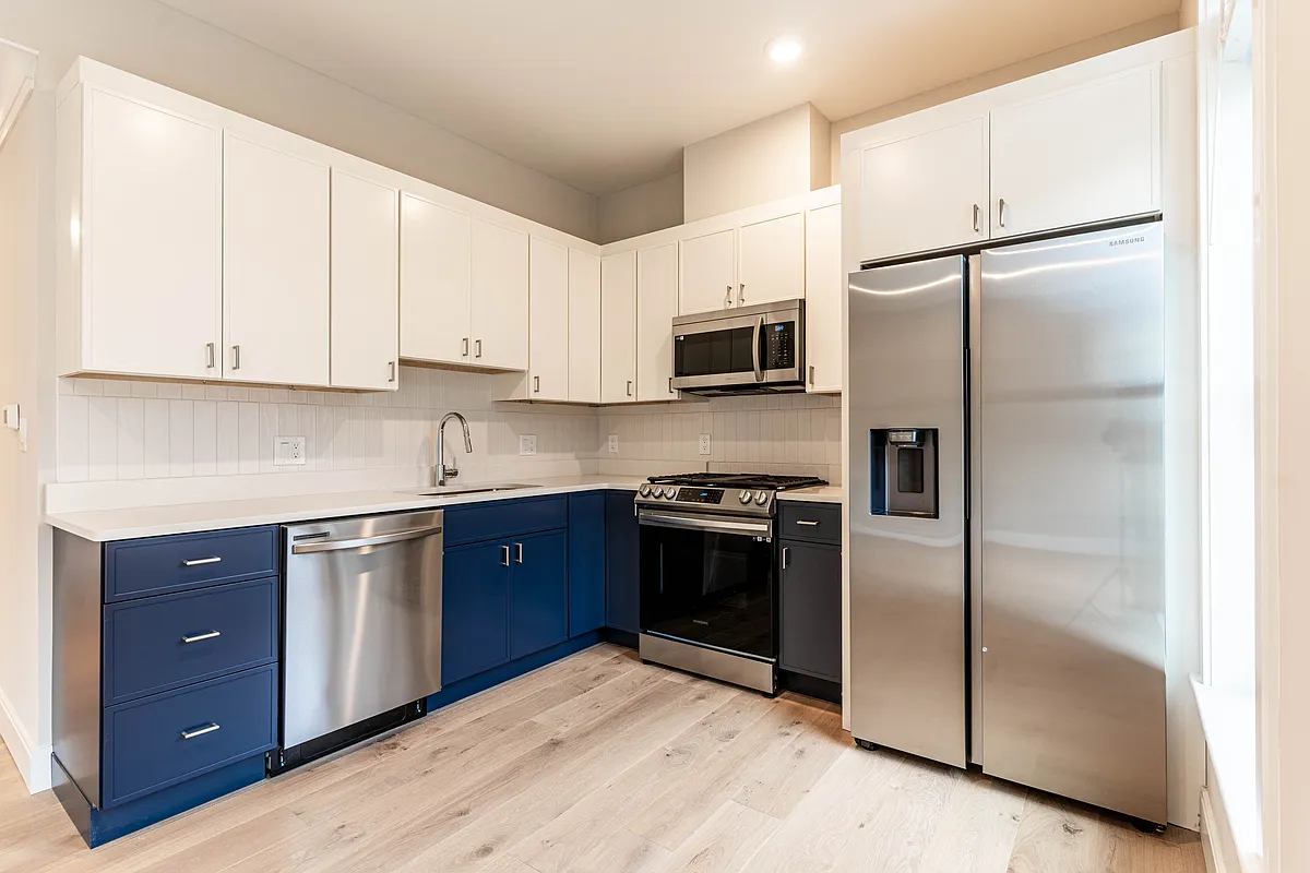 Building Photo - 157 Everett St #301