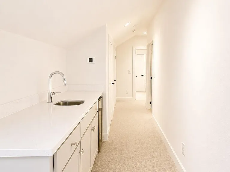 3529 Asbury St — Photo 39