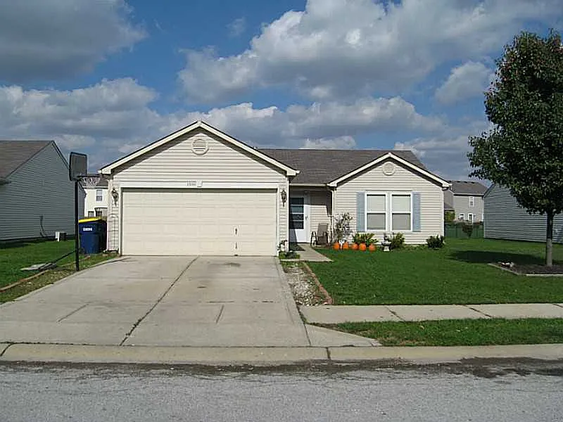 1300 Clove Ct photo 1
