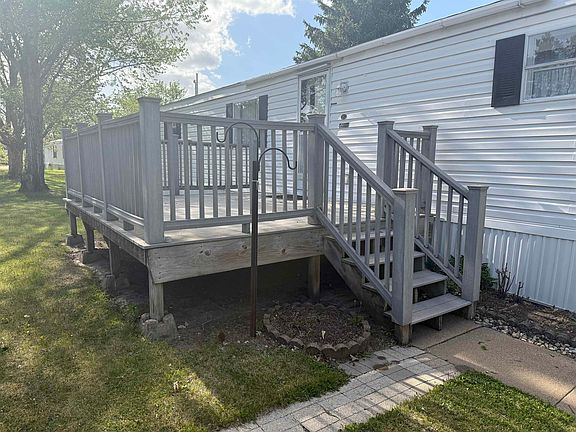 2nd image of 1200 River Rd