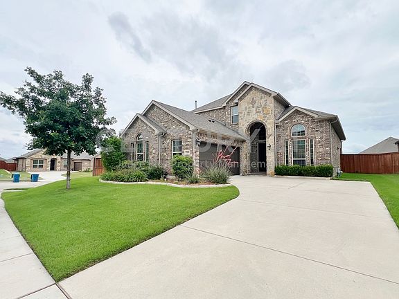 2nd image of 15201 Everly Ct