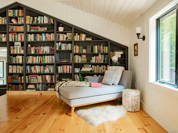 20 Saw Mill Road, Claryville, NY 12725