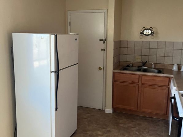 1 Meramec Ln APT C